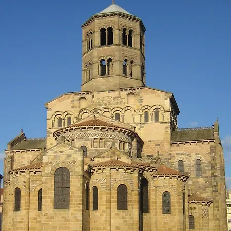 Maison Familiale Et Groupes Issoire
